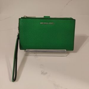 NWOT Michael Kors Long Wallet -  Green Pebbled Leather Fits Phone